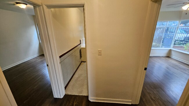 Foto del edificio - 1629 N Hobart Blvd