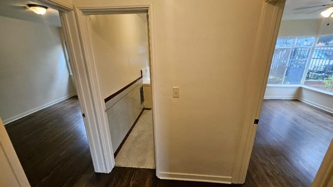 Building Photo - 1629 N Hobart Blvd