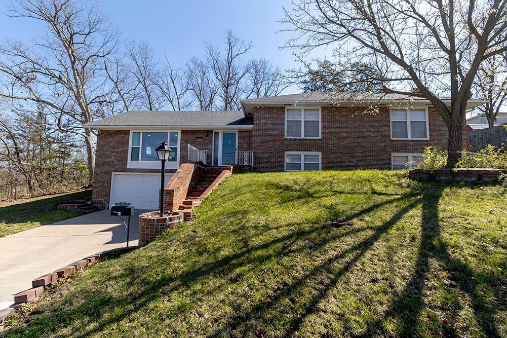 Primary Photo - 2500 BLUFF Blvd