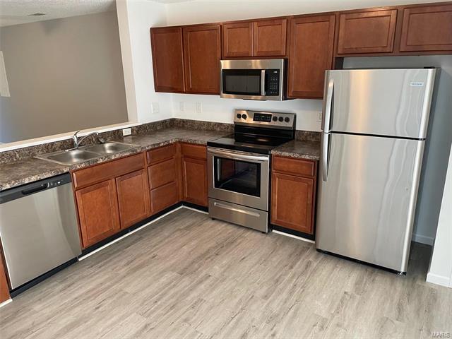 Building Photo - 30 Chesterfield Ct