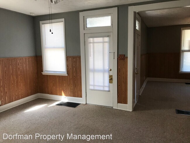 2 br, 1 bath House - 1823 Hoyt Ave - 4