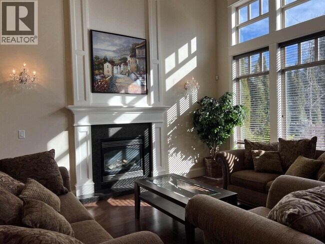 Photo du bâtiment - 5191 Calderwood Crescent