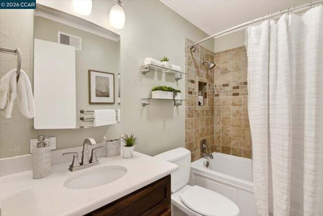 Foto del edificio - 3409 Loreto Dr