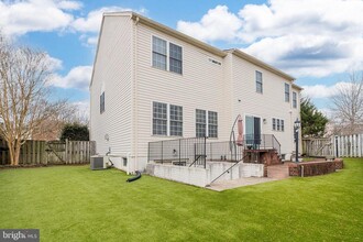 Building Photo - 6239 Willowfield Way