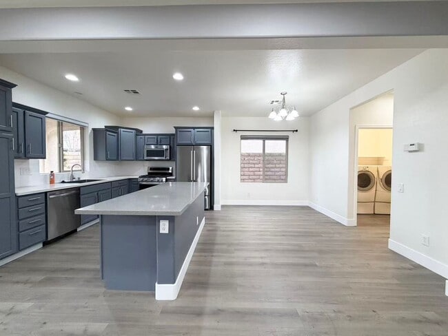 Building Photo - 11848 Orense Dr