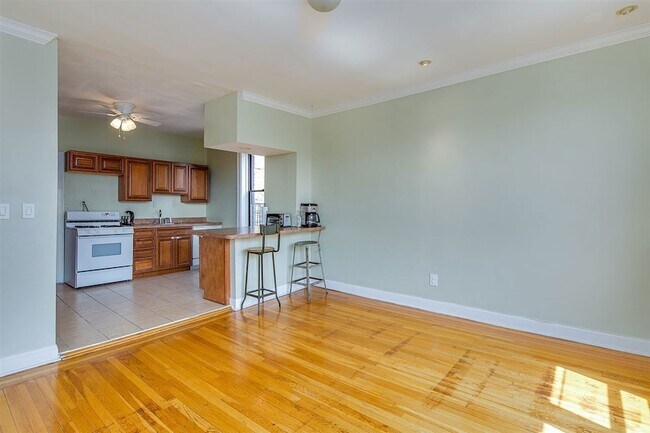 Foto del edificio - 270 Harrison Ave