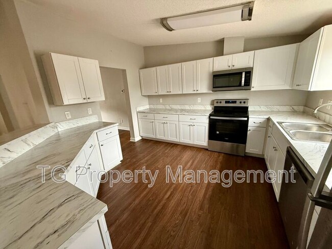 Building Photo - 1760 Freedom Dr