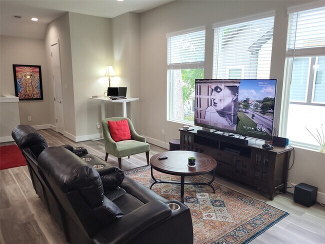 Foto del edificio - 240 Julia St