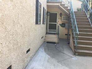 Building Photo - 4933 Cahuenga Blvd