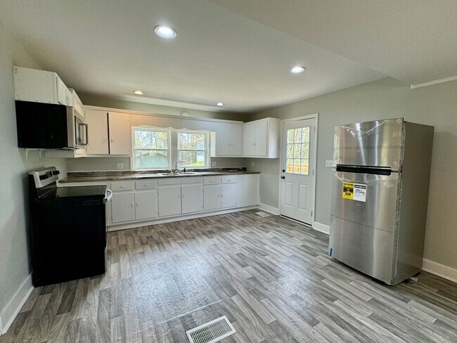 Foto del edificio - Just reduced!