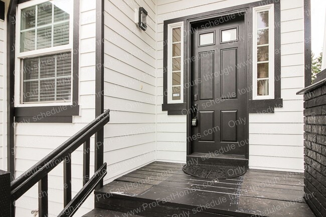 Foto del edificio - 16107 SE Bybee Ct