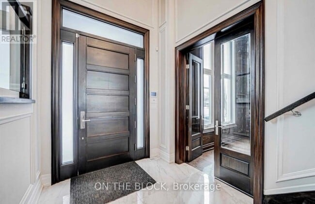 Building Photo - 408 Connaught Ave
