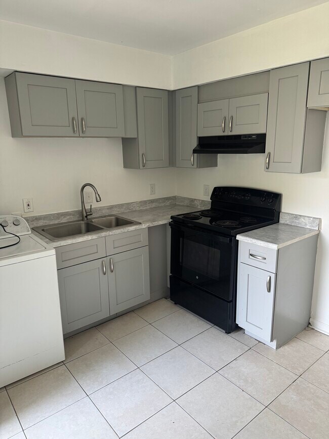 Foto del edificio - 6342 Alexander St