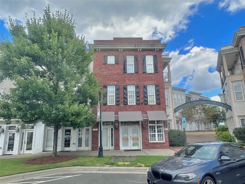 Foto principal - 2104 Ayrsley Town Blvd