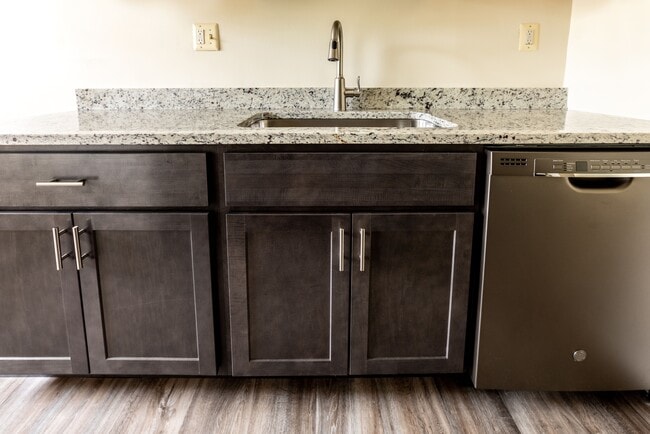Renovated Kitchen at Seminary Roundtop in Lutherville-Timonium - Seminary Roundtop Apartments