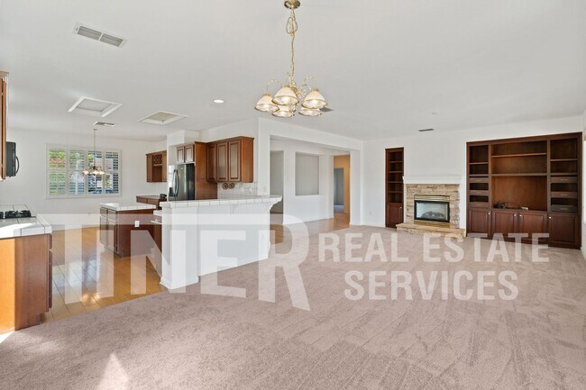Foto del edificio - 869 Mossy Ridge Ln