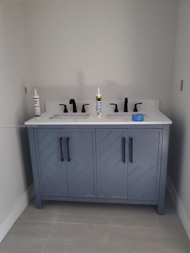 Foto del edificio - 2612 Hiawatha Ave