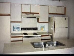 Building Photo - 68-3883-3883 Lua Kula St
