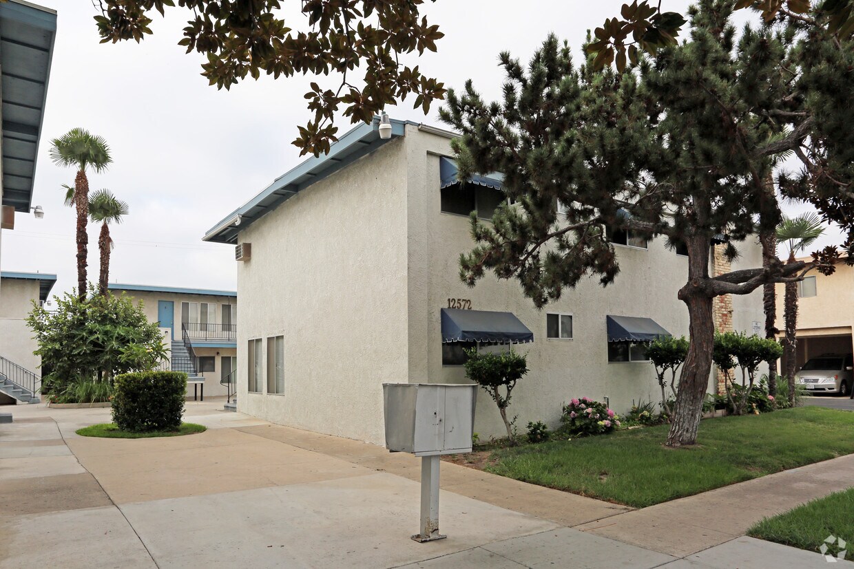 Primary Photo - 12572 Sunswept Ave