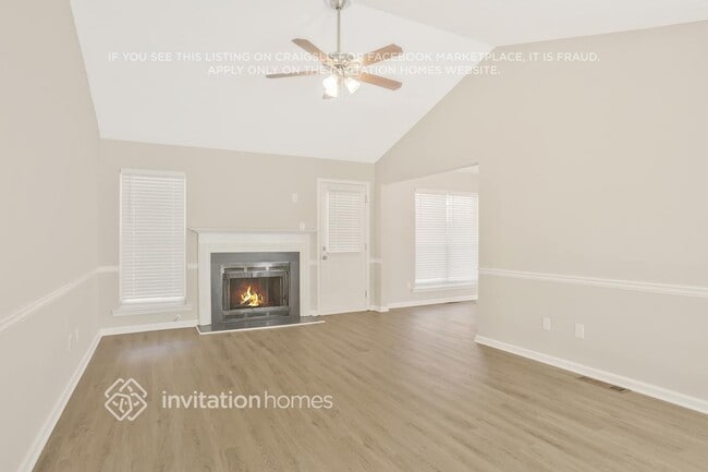 Building Photo - 655 Durham Ridge Dr NW