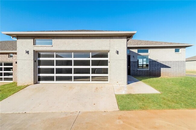 Building Photo - 11237 Paradise Out Ln