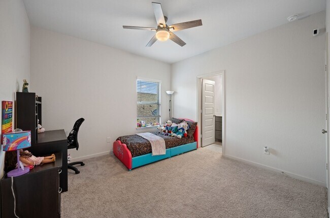 Foto del edificio - 213 Freeman Loop