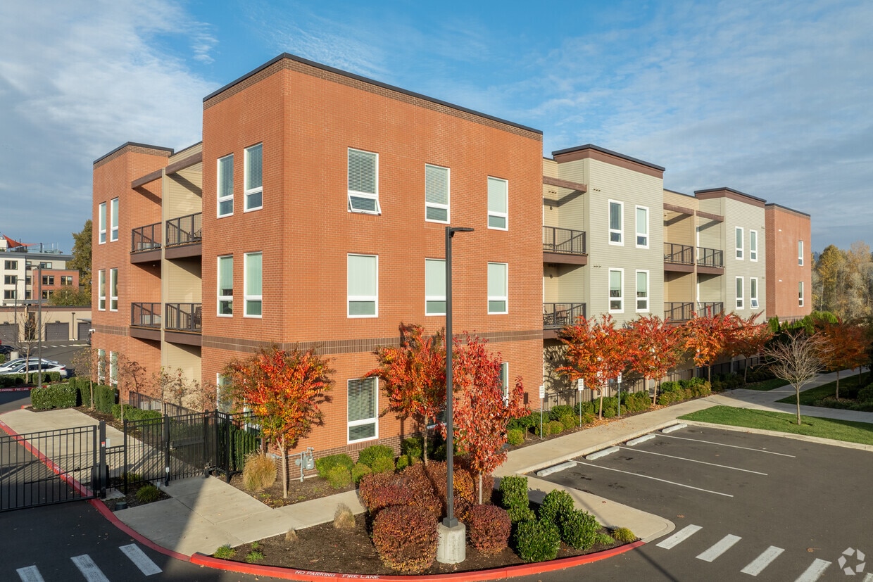 Primary Photo - Independence Landing Apartments