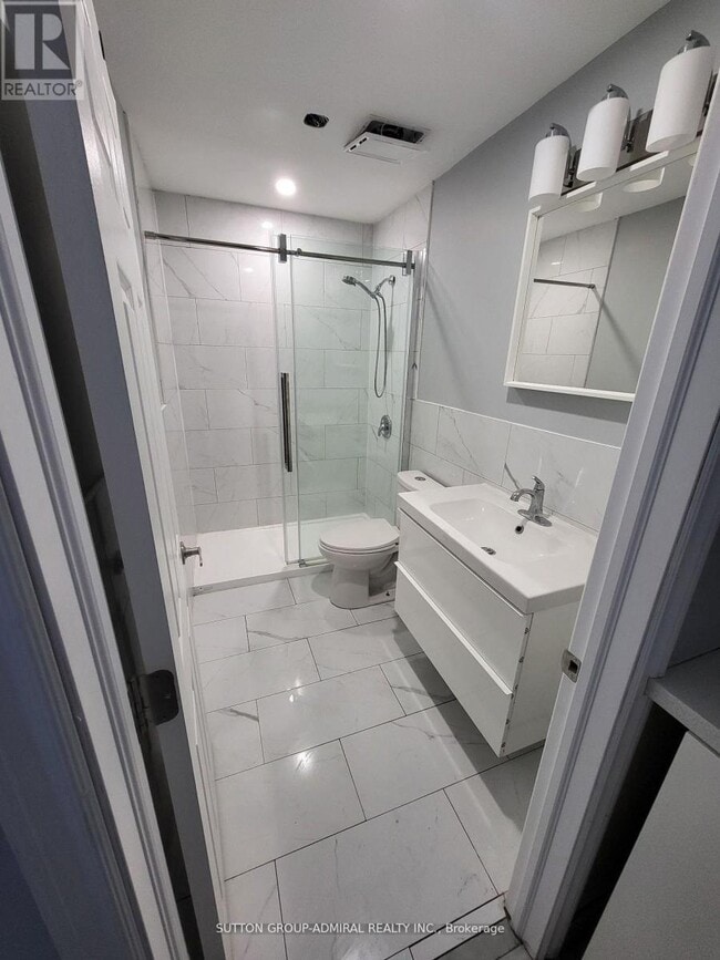 Photo du bâtiment - 98 N Shore Rd