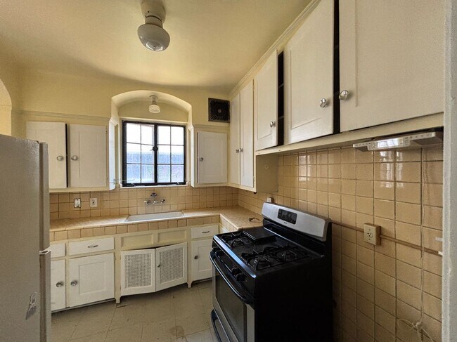 Foto del edificio - 2943 Leslie St