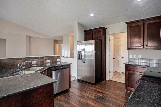 Foto del edificio - Ranch Townhome in Shadow View