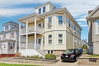 Building Photo - 81 Willard St