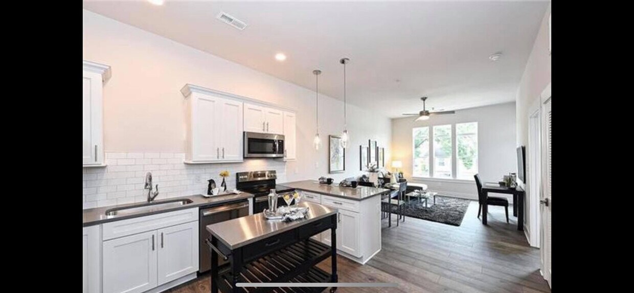 Foto principal - 935 McAlway Rd