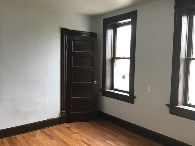 Building Photo - 5830-32 N 84th St