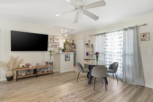 Foto del edificio - 235 Seaview Ct