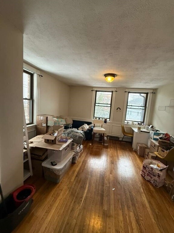 Foto del edificio - 16-18-18 Walk Hill St