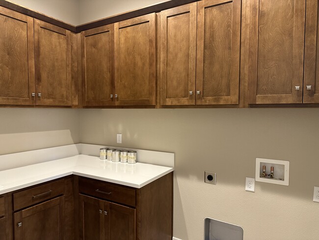 Laundry Room - 3398 Cambria Loop