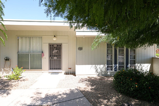Building Photo - Adorable 2 bedroom, 2 bathroom