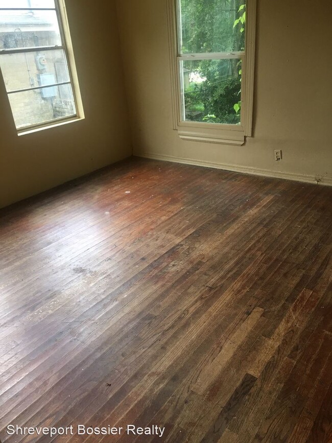 Building Photo - 3 br, 1 bath House - 1140 Kenneth Ave