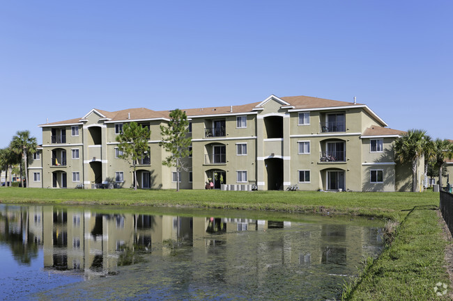 Tuscan Lake Apartments