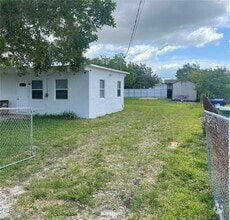 Building Photo - 26741 SW 139th Ave