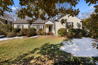 Building Photo - 221 W Avondale Dr