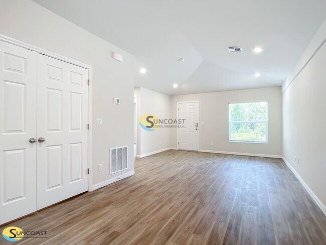 Foto del edificio - 829 Hickory Ave