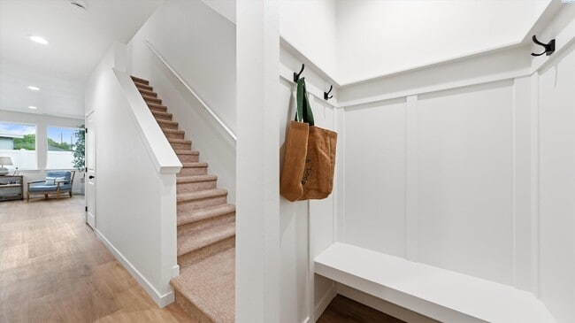 Building Photo - 3569 W 6th Pl