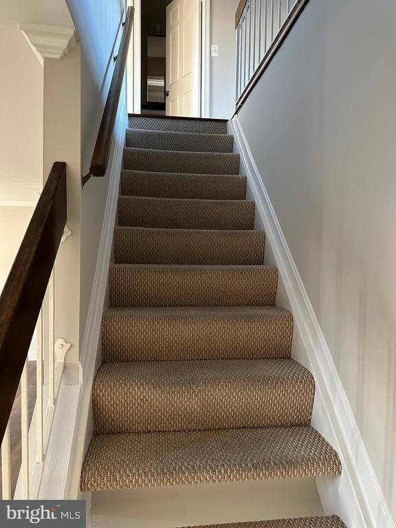 Building Photo - 10442 Storch Turn