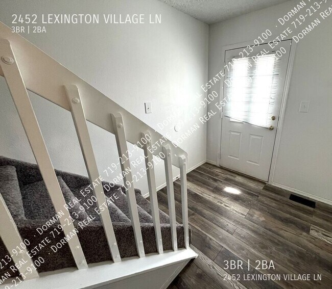 Foto del edificio - 2452 Lexington Village Ln