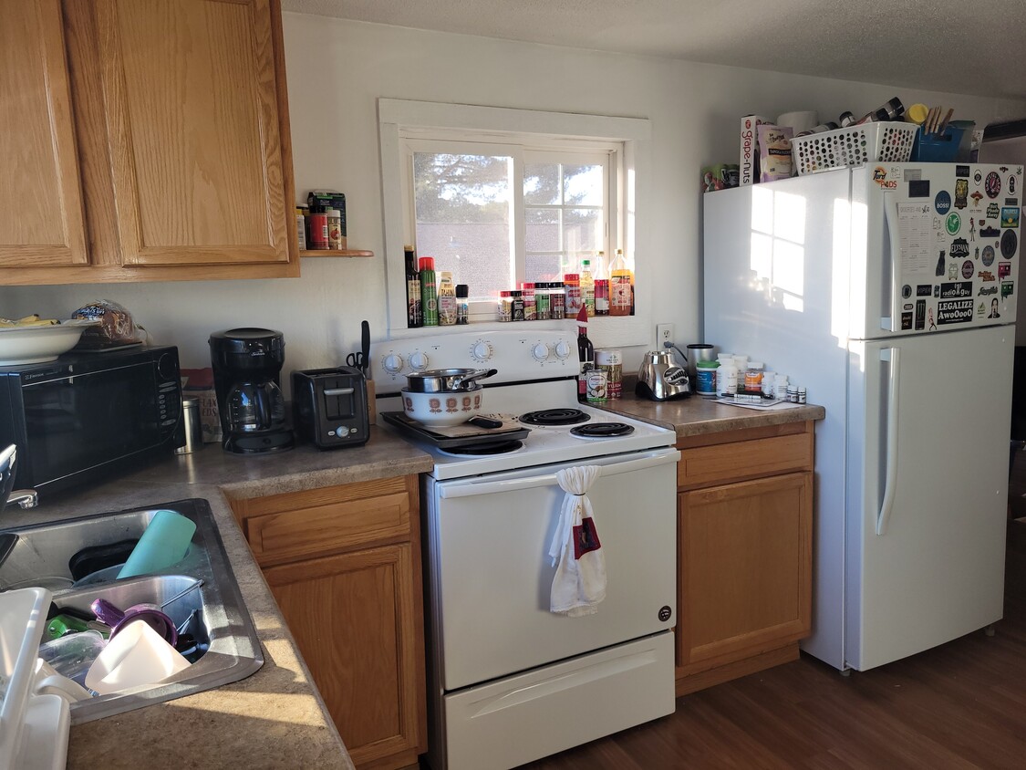 Primary Photo - 936 Jackson St
