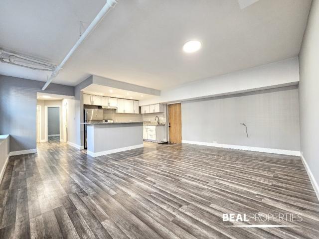 Building Photo - 2 bedroom in CHICAGO IL 60625