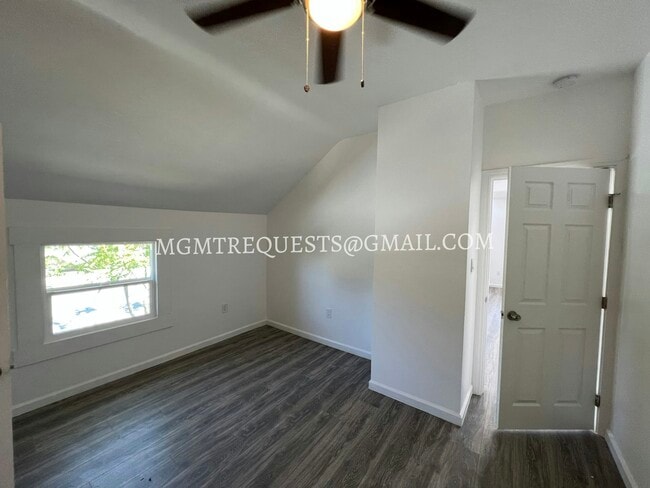 Foto del edificio - 1025 S Victoria Ave