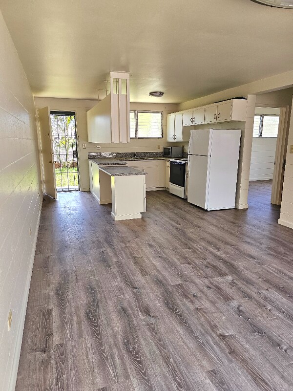 Foto del edificio - 2458 Wilder Ave
