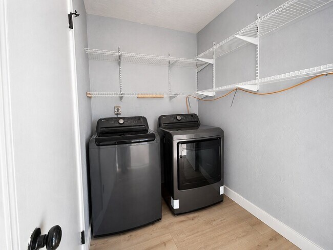 Foto del edificio - 2845 N 81st Way